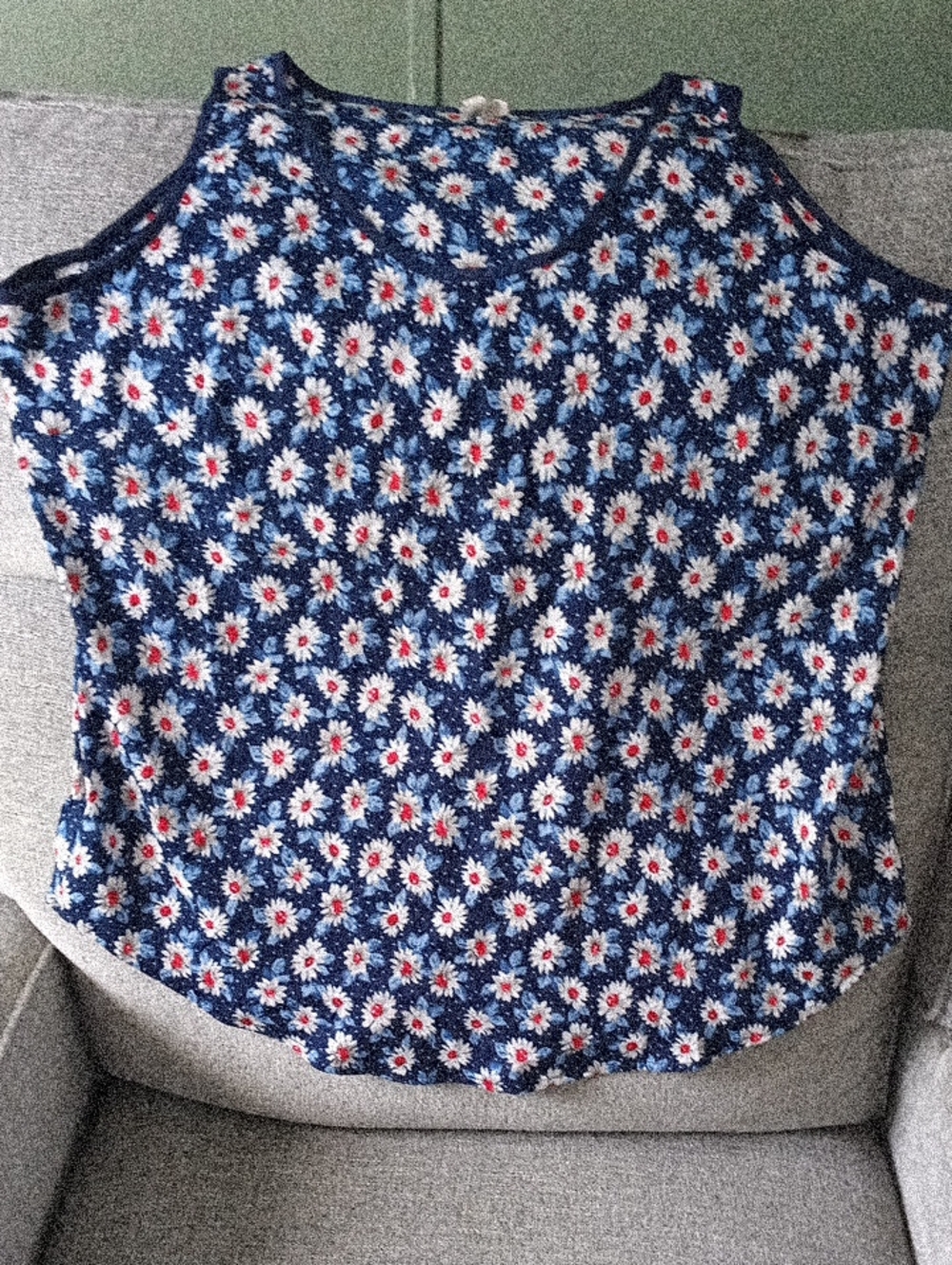 Navy Floral Sleeveless Tank Top with Daisy Print